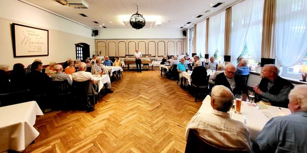 Leider auf Grund der Wetterlage in den Räumen des Waldhofes